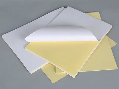 Papier autocollant