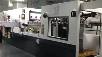 Machine de découpe et rainage automatique à plate HF-1060R